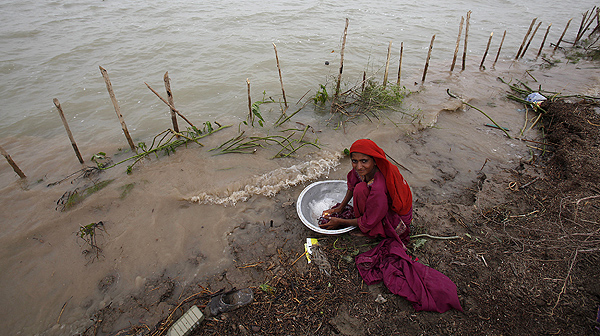Pakistan floods: countless numbers still at risk – Channel 4 News