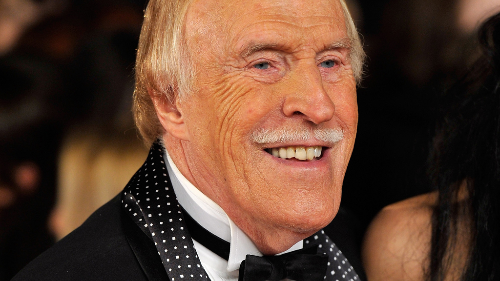 Bruce Forsyth leads Queen’s Birthday Honours List – Channel 4 News