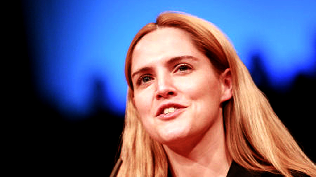 Man Arrested Over malicious Louise Mensch Tweets Channel 4 News