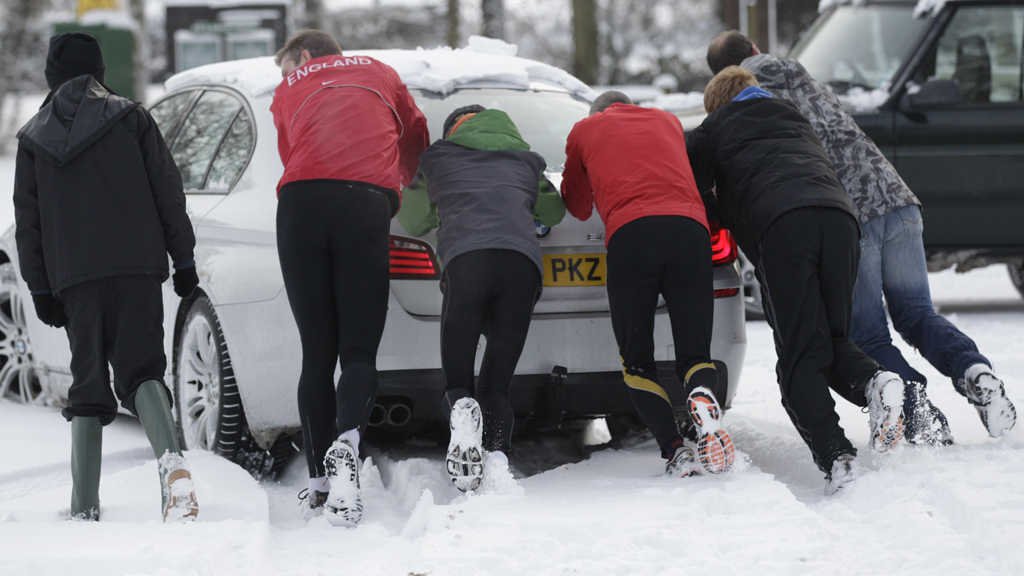 Snow causes disruption but will weather get worse? Channel 4 News