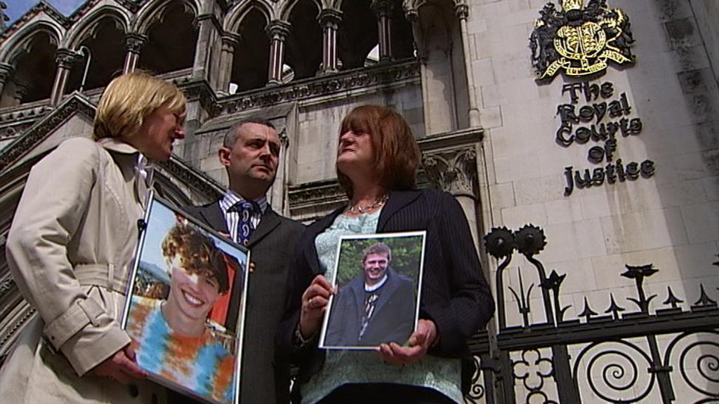 Police must treat 17yearolds in custody as children Channel 4 News