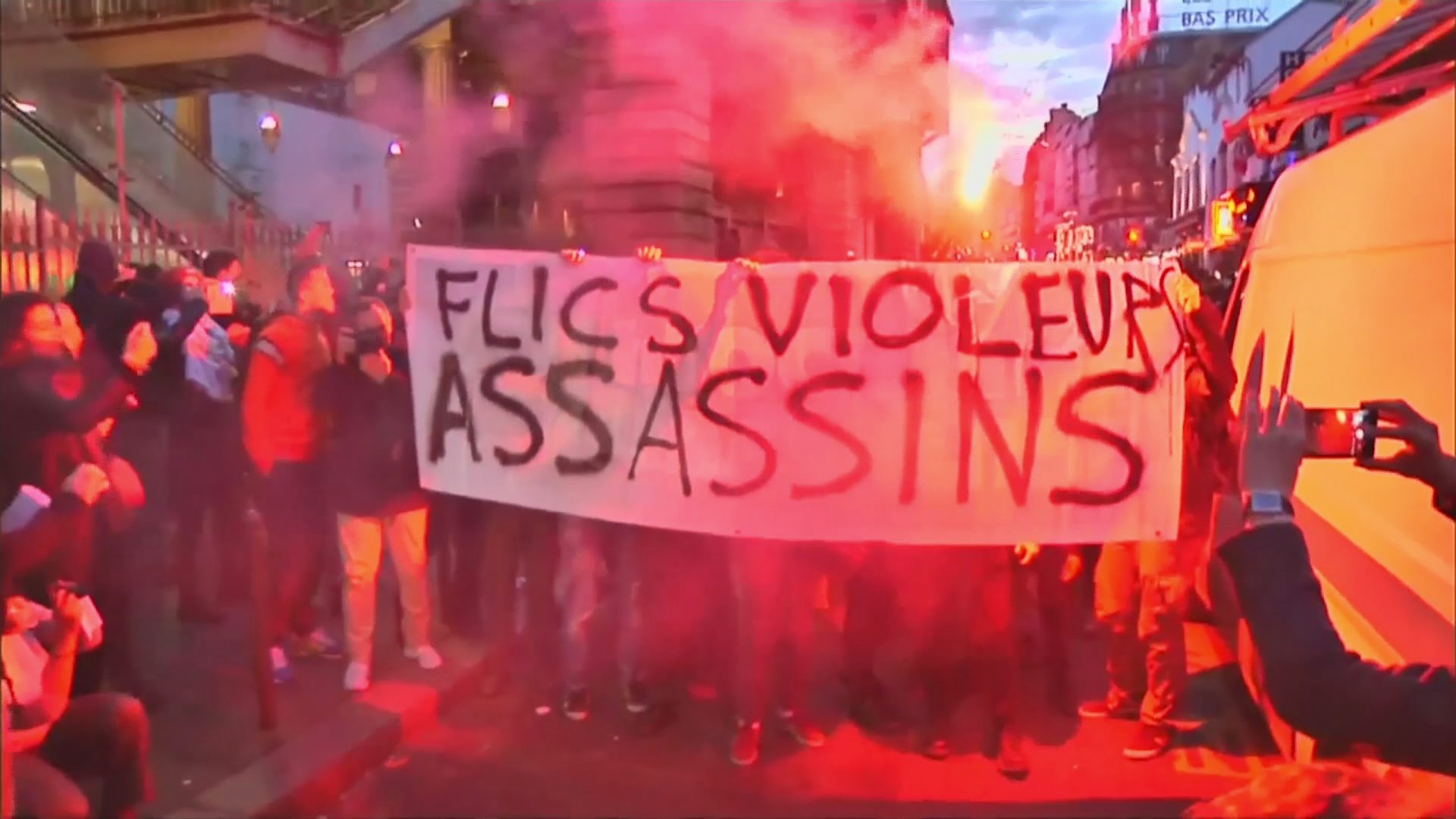 Violence At Protests In Paris Channel 4 News