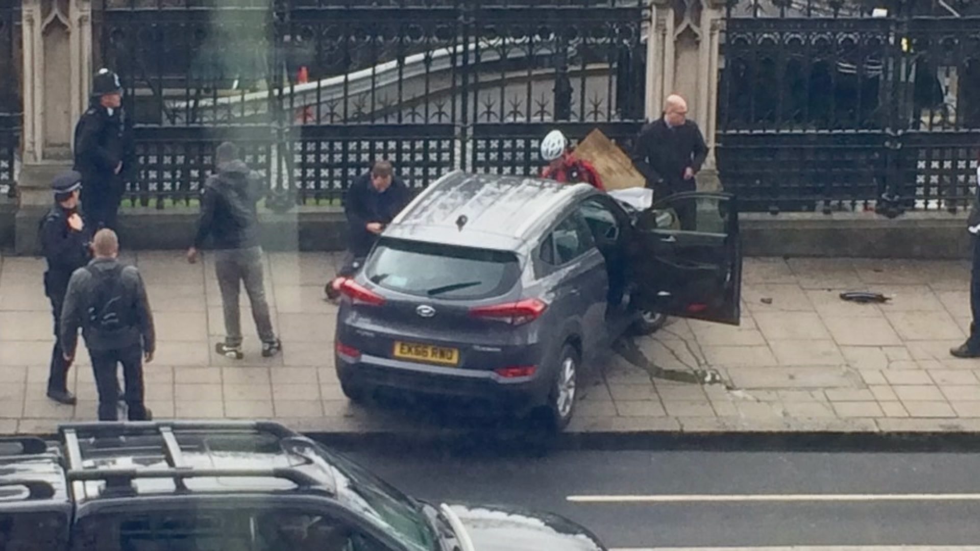 Four killed in London terror attack – Channel 4 News