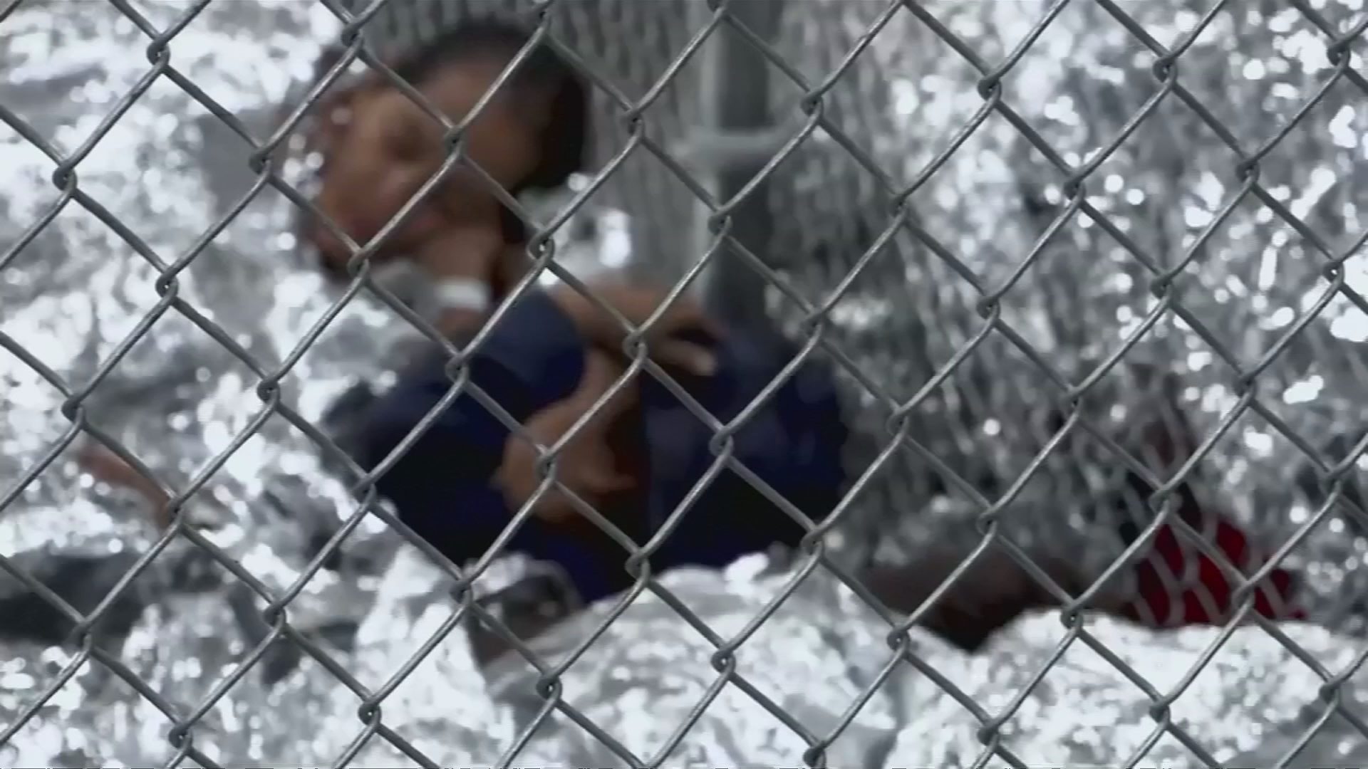 Trump doubles down on border policy – Channel 4 News