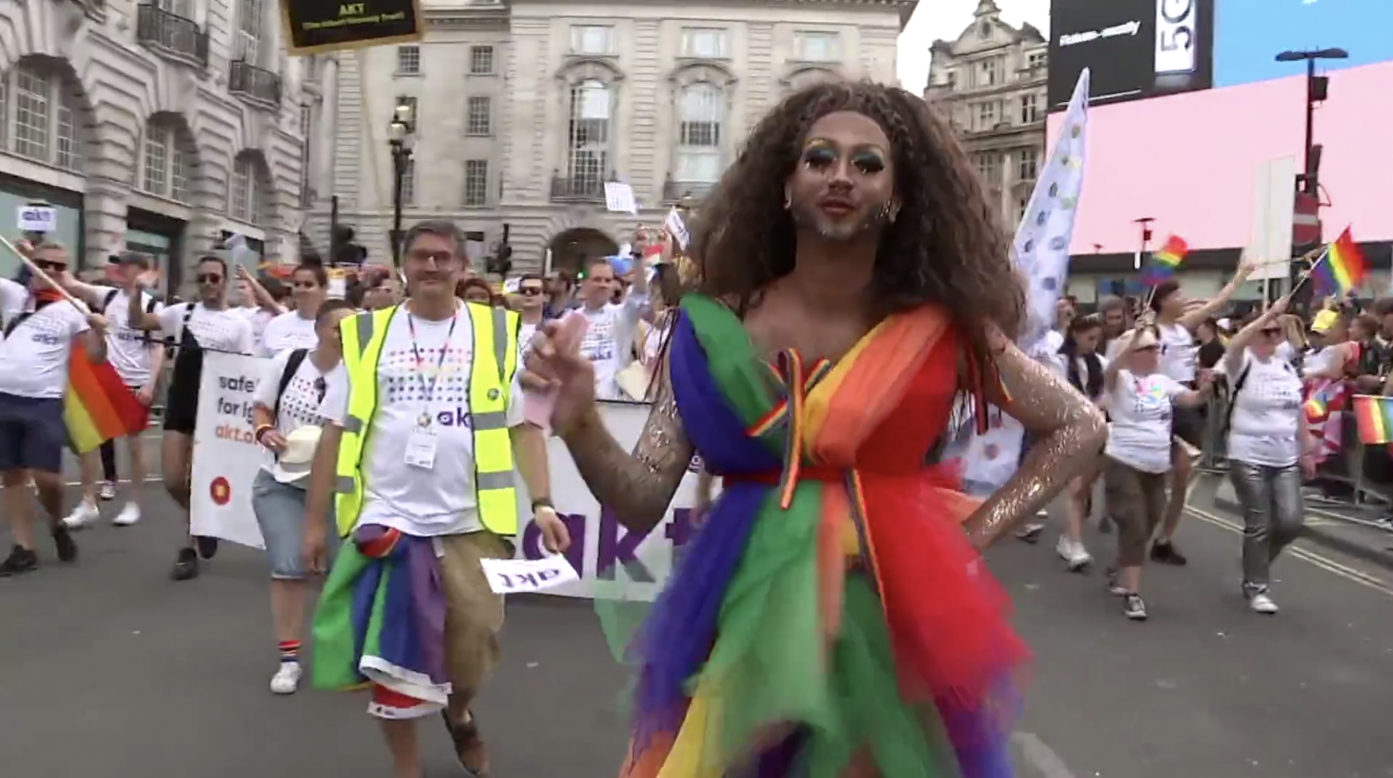 Party time as London celebrates Pride – Channel 4 News