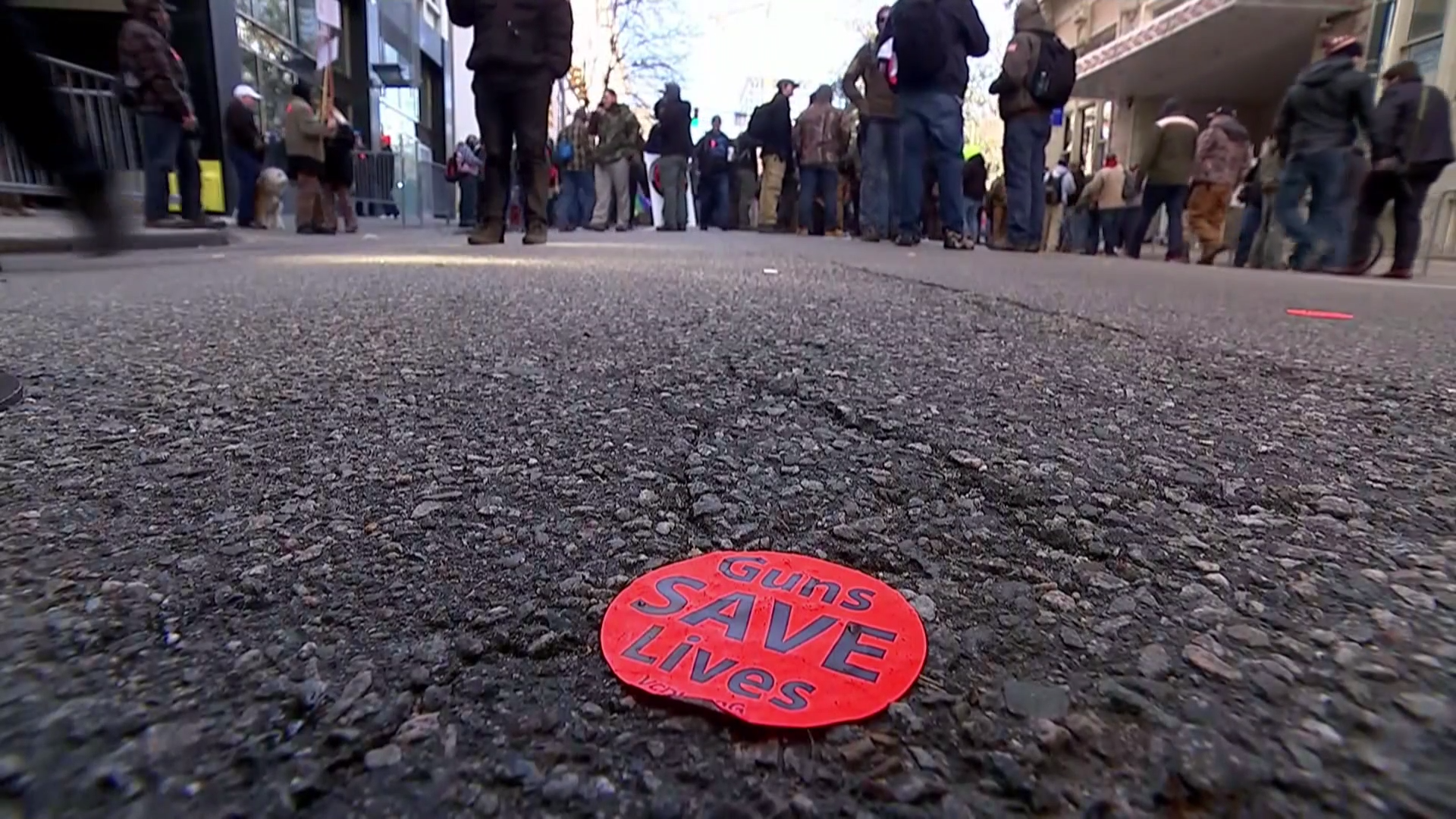 US authorities braced for pro-gun rally in Virginia – Channel 4 News
