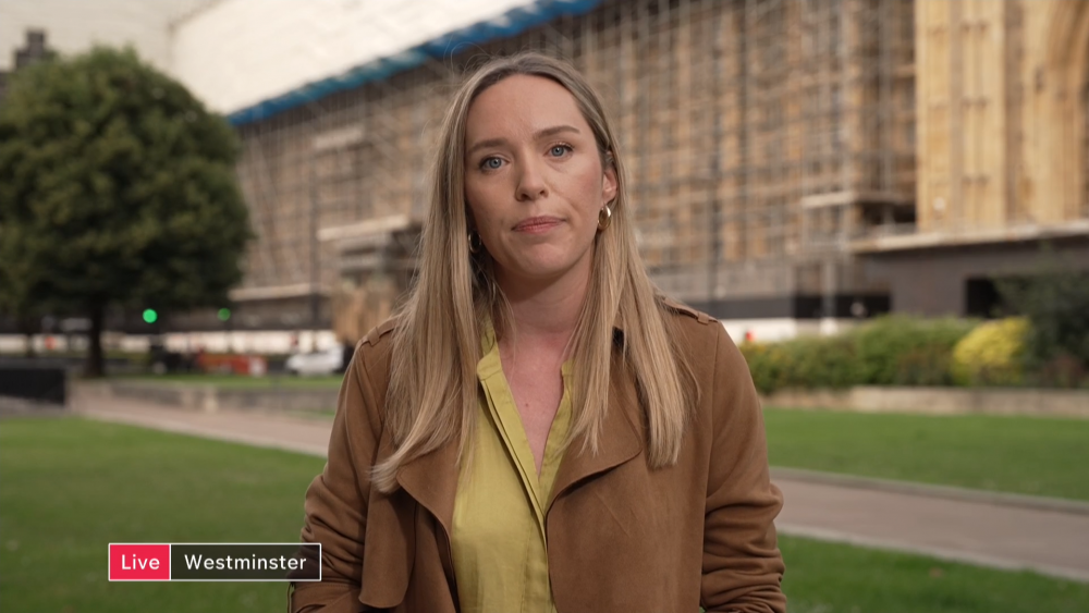 Government urges people not to delete the Covid app Channel 4 News