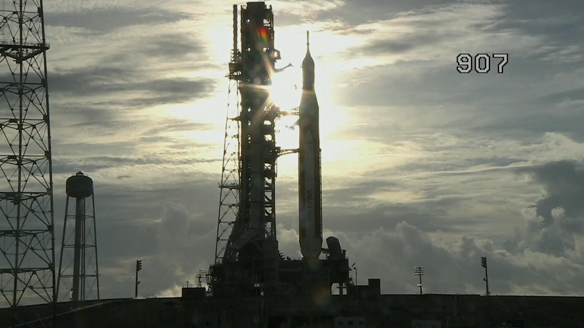 NASA ARTEMIS 2 MOON MISSION DELAYED TO APRIL AFTER ROCKET ISSUE visual data 4