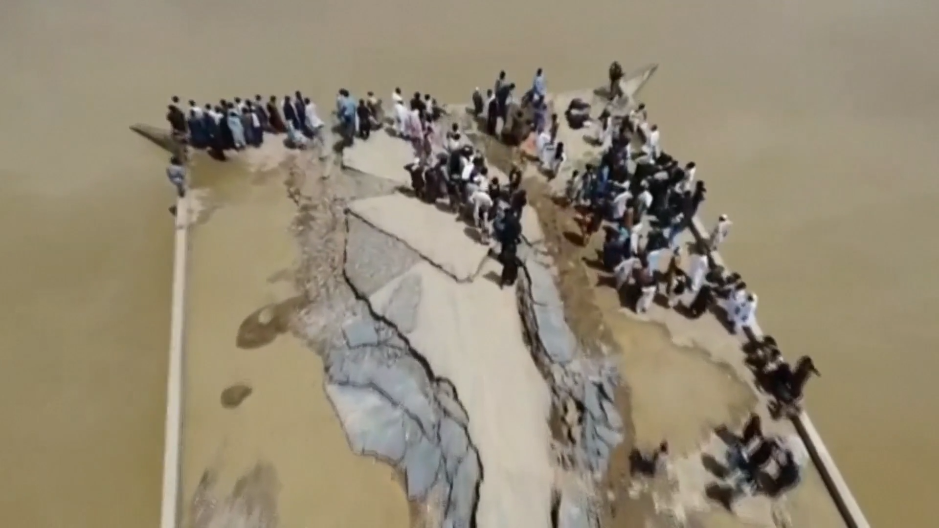 Pakistan pleads for aid after floods affect 30 million people – Channel ...