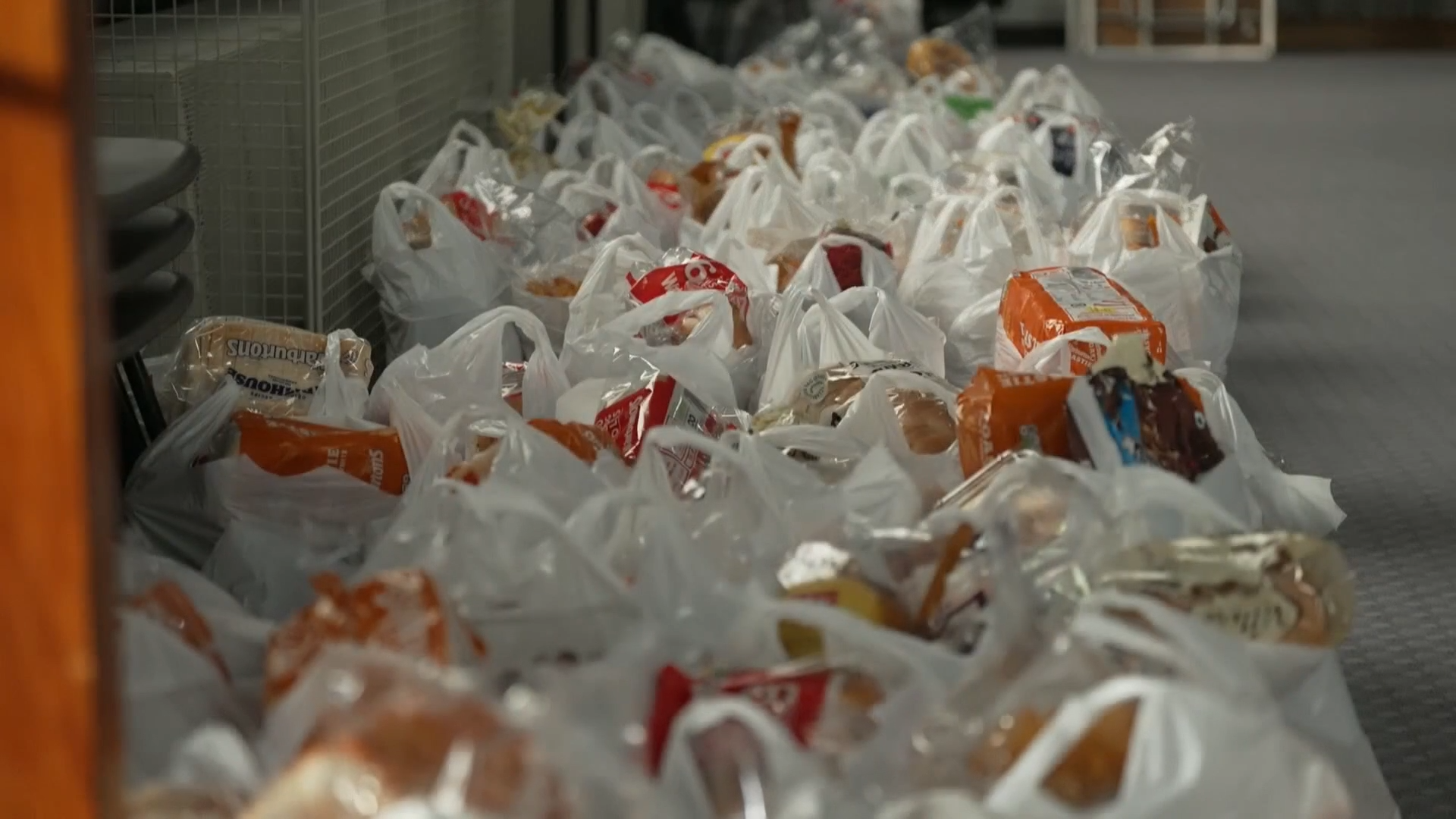 UK inflation hits 45-year high – as cost of living soars – Channel 4 News
