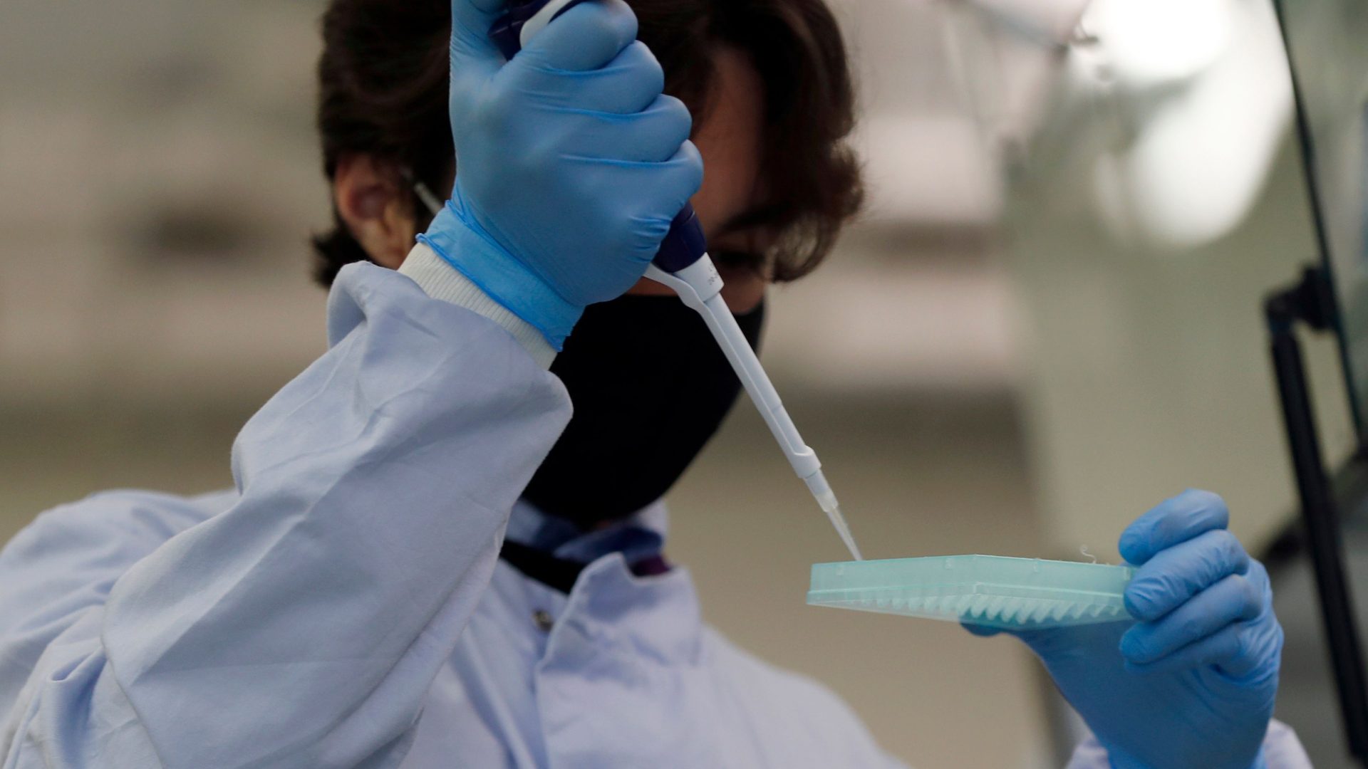 FactCheck: symptoms of the new Covid variant surging in the US and why ...