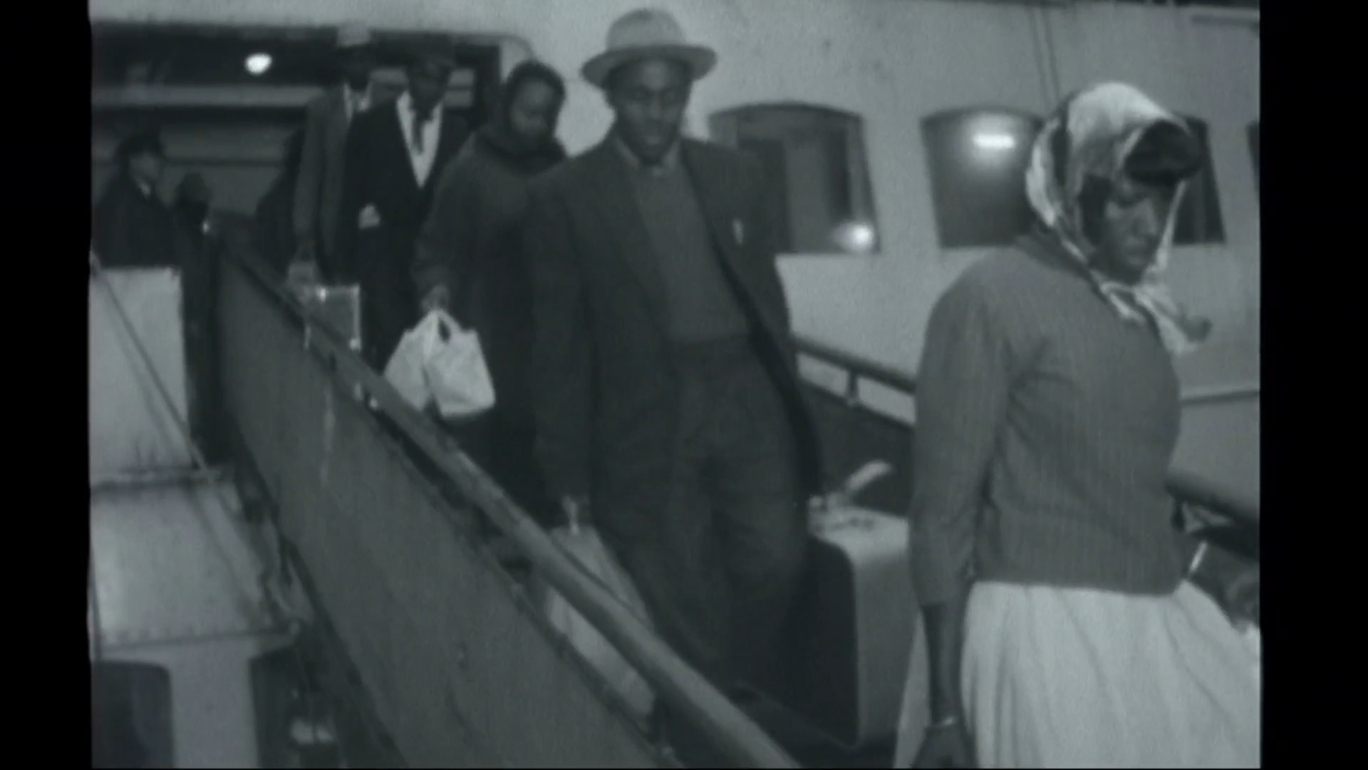 Windrush families' anger over slow compensation – Channel 4 News - Vimarsana News