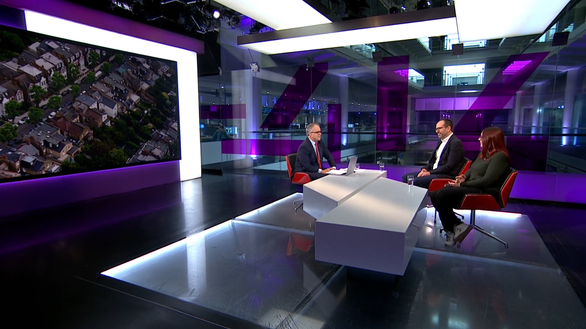 No 'silver bullet that fixes housing crisis' says housing specialist – Channel 4 News - Vimarsana News