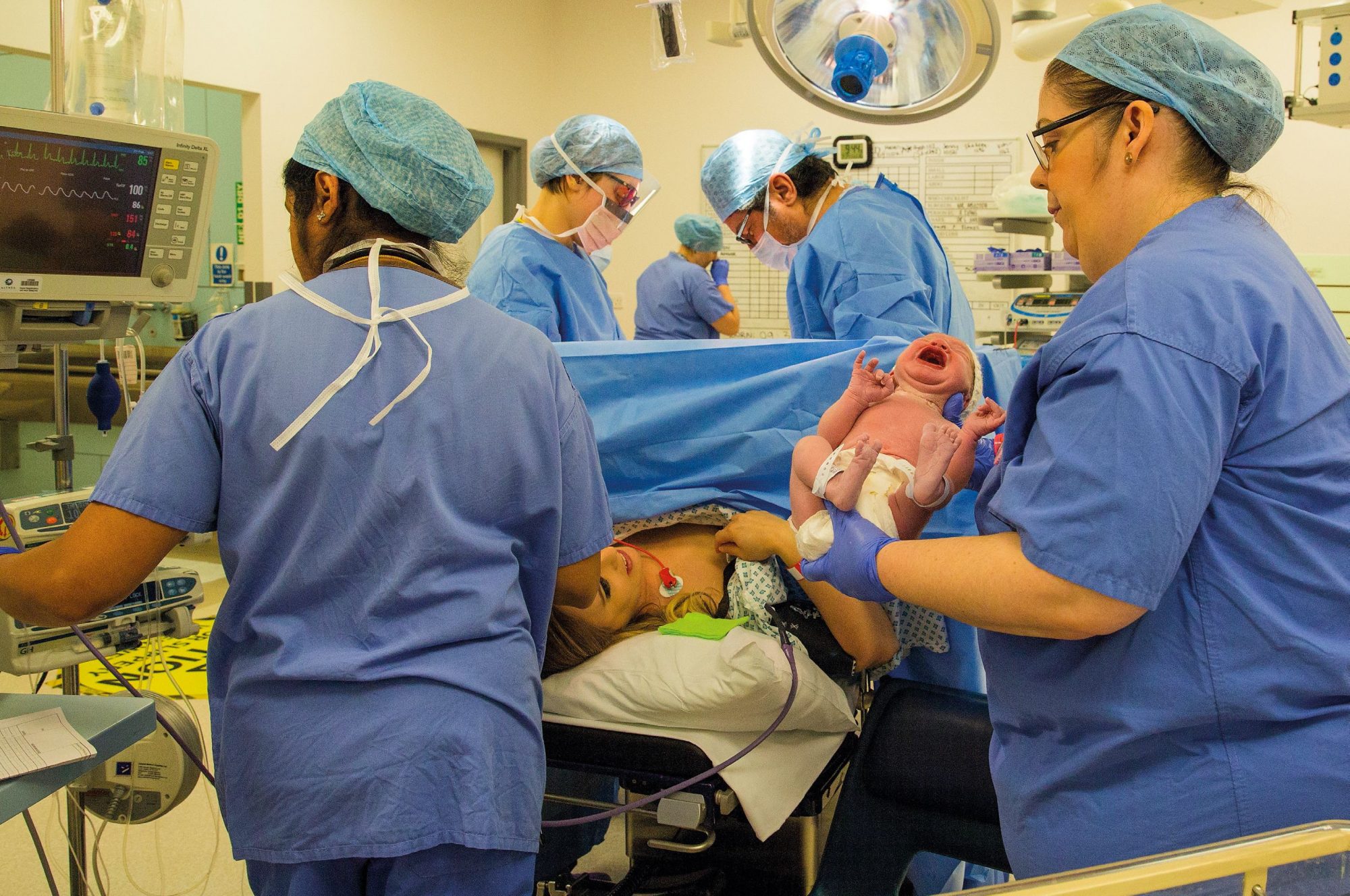 Report on NHS maternity services recommends appointment of commissioner