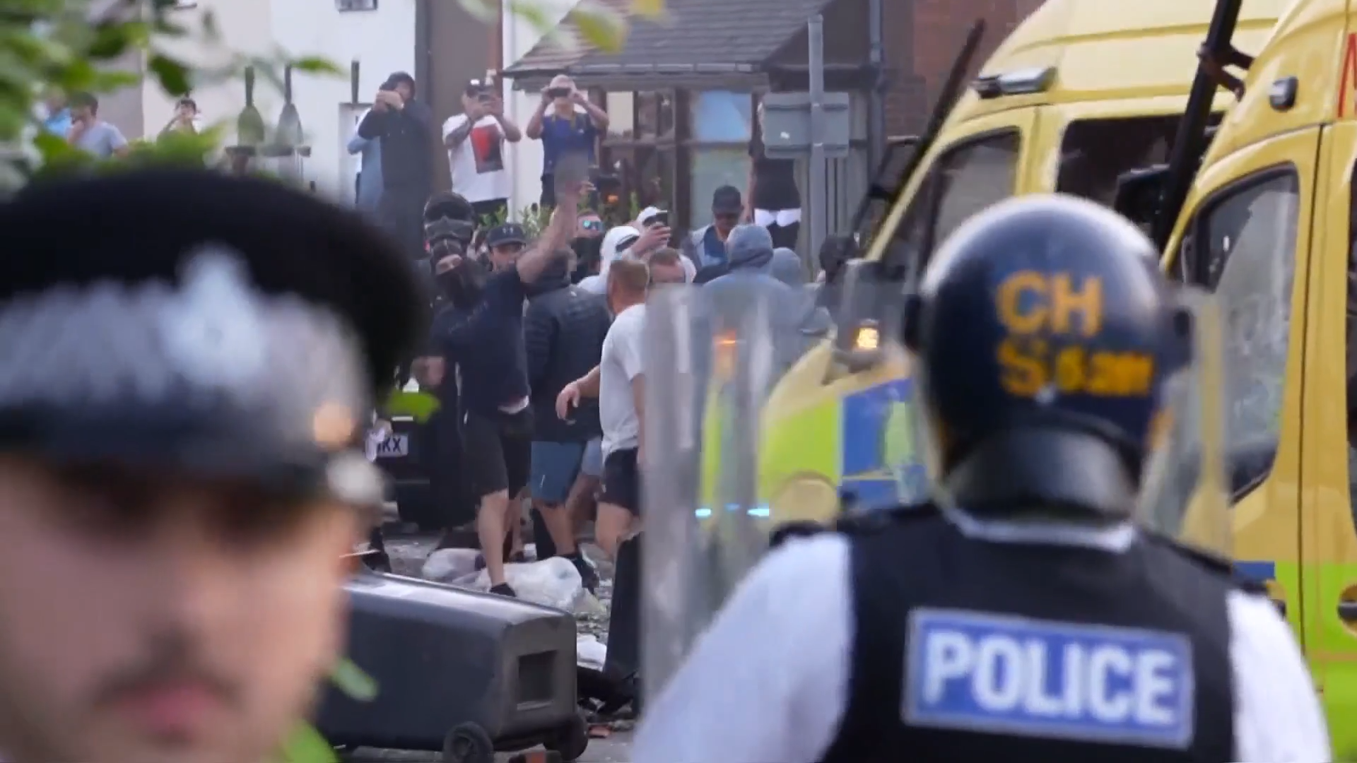 Southport riots police response was ‘entirely appropriate’, say MPs ...