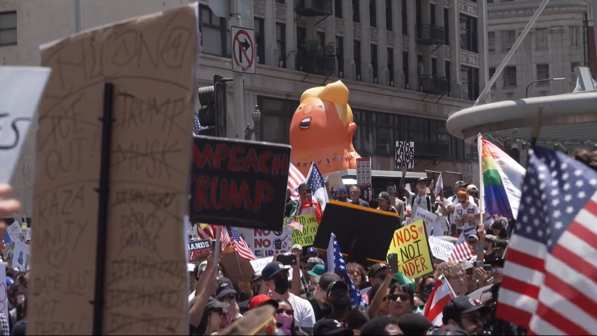 Huge crowds at ‘No kings’ protests against Trump across U.S – Channel 4 ...