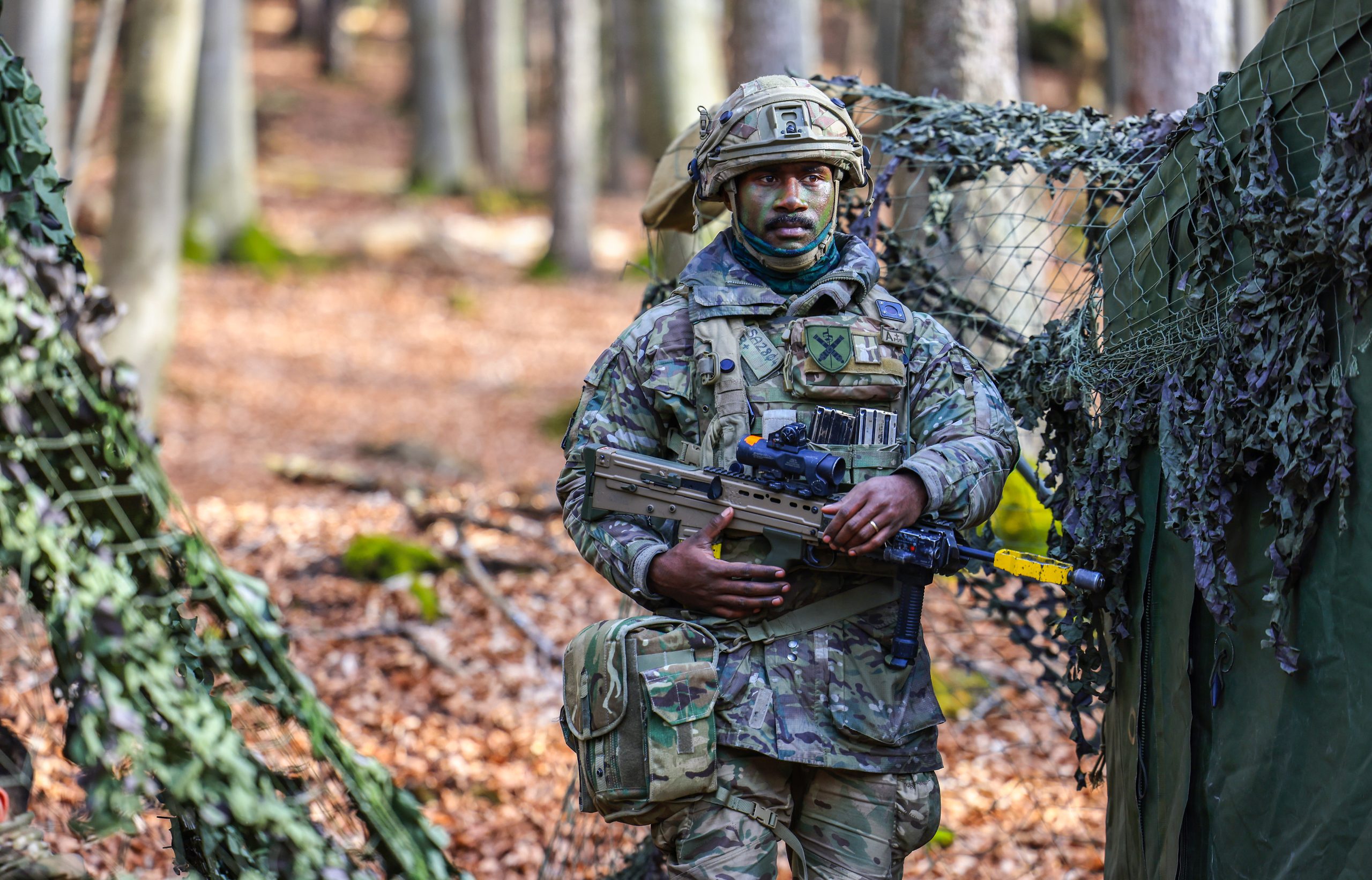 A British soldier of a gun battery attends the Allied Spirit 25 exercise in Hohenfels, Germany