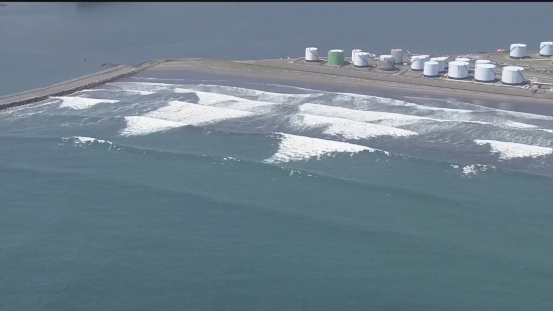 Tsunami sparks evacuation across Pacific after massive earthquake