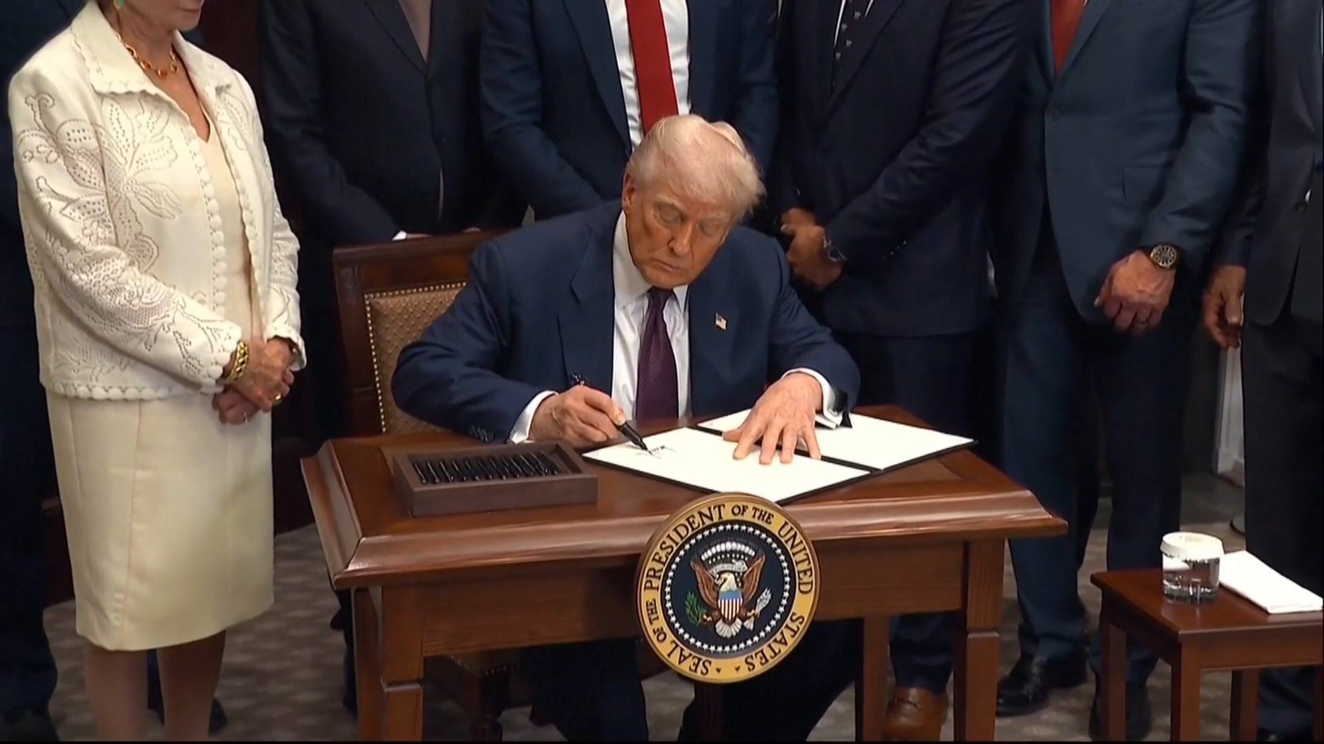 Global markets fall as new wave of Trump tariffs hit 90 countries ...