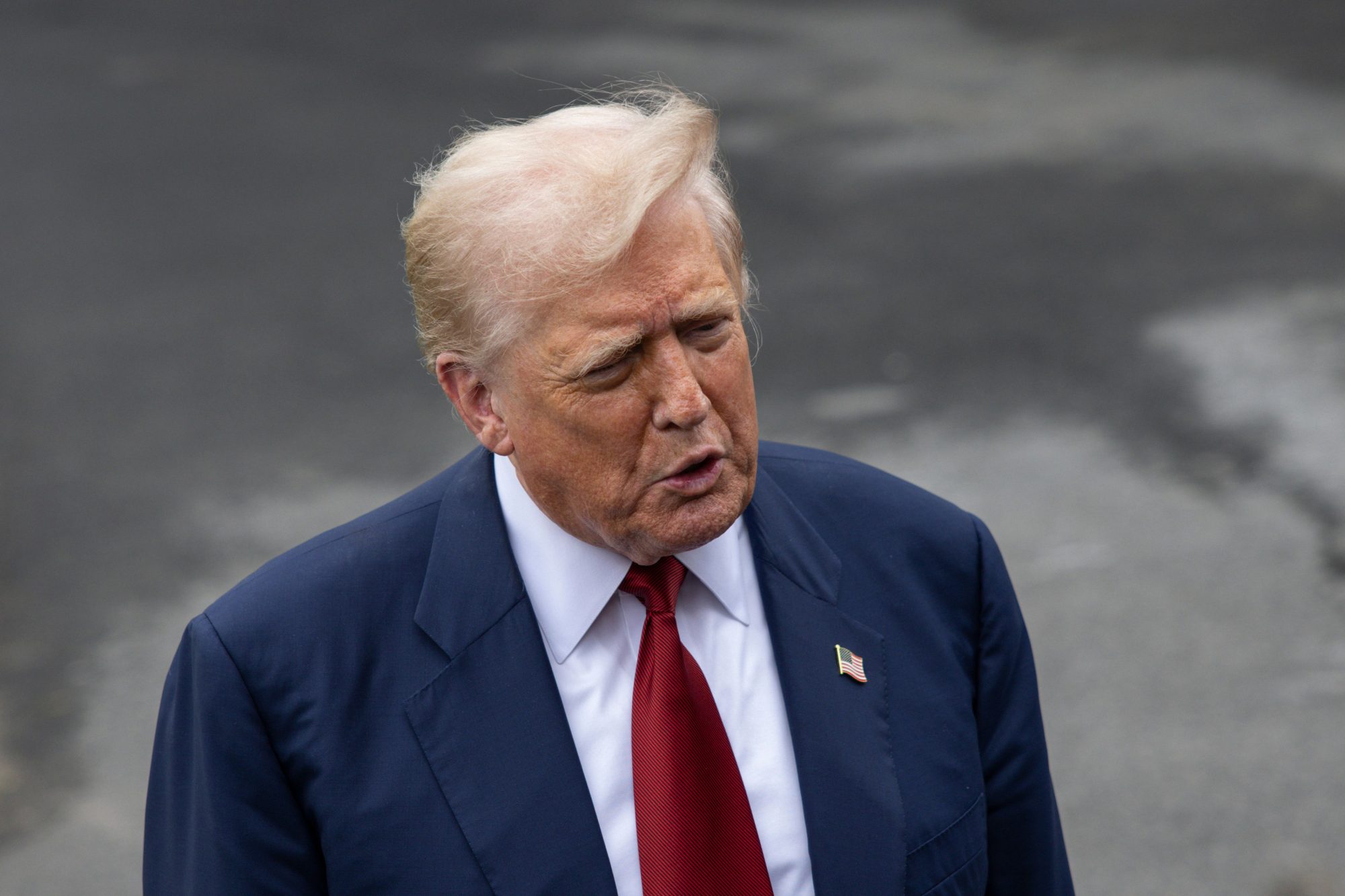 Trump Escalates Iran Conflict With New Threats After Exchange of Strikes