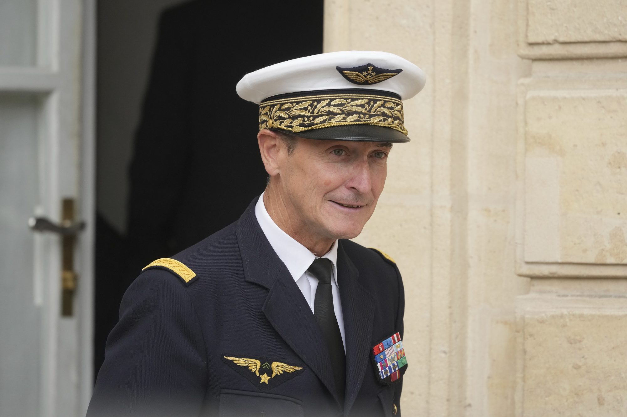 Military chief warns of ‘sacrificing’ French children for defence