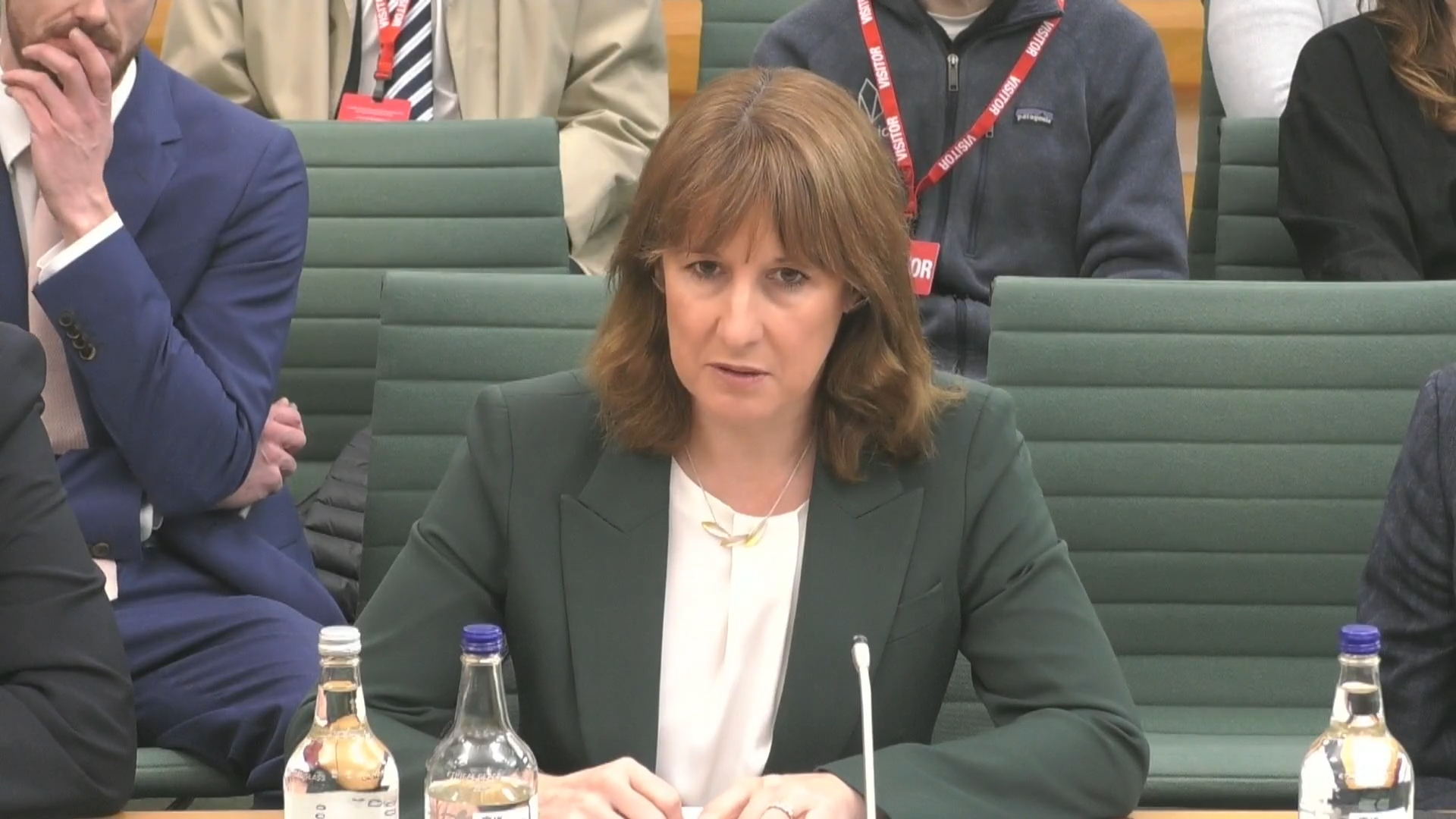 Reeves criticises leaks as she defends Budget – Channel 4 News