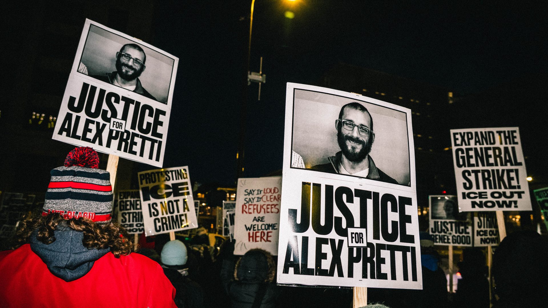 ICE agents involved in Alex Pretti shooting placed on leave – Channel 4 ...