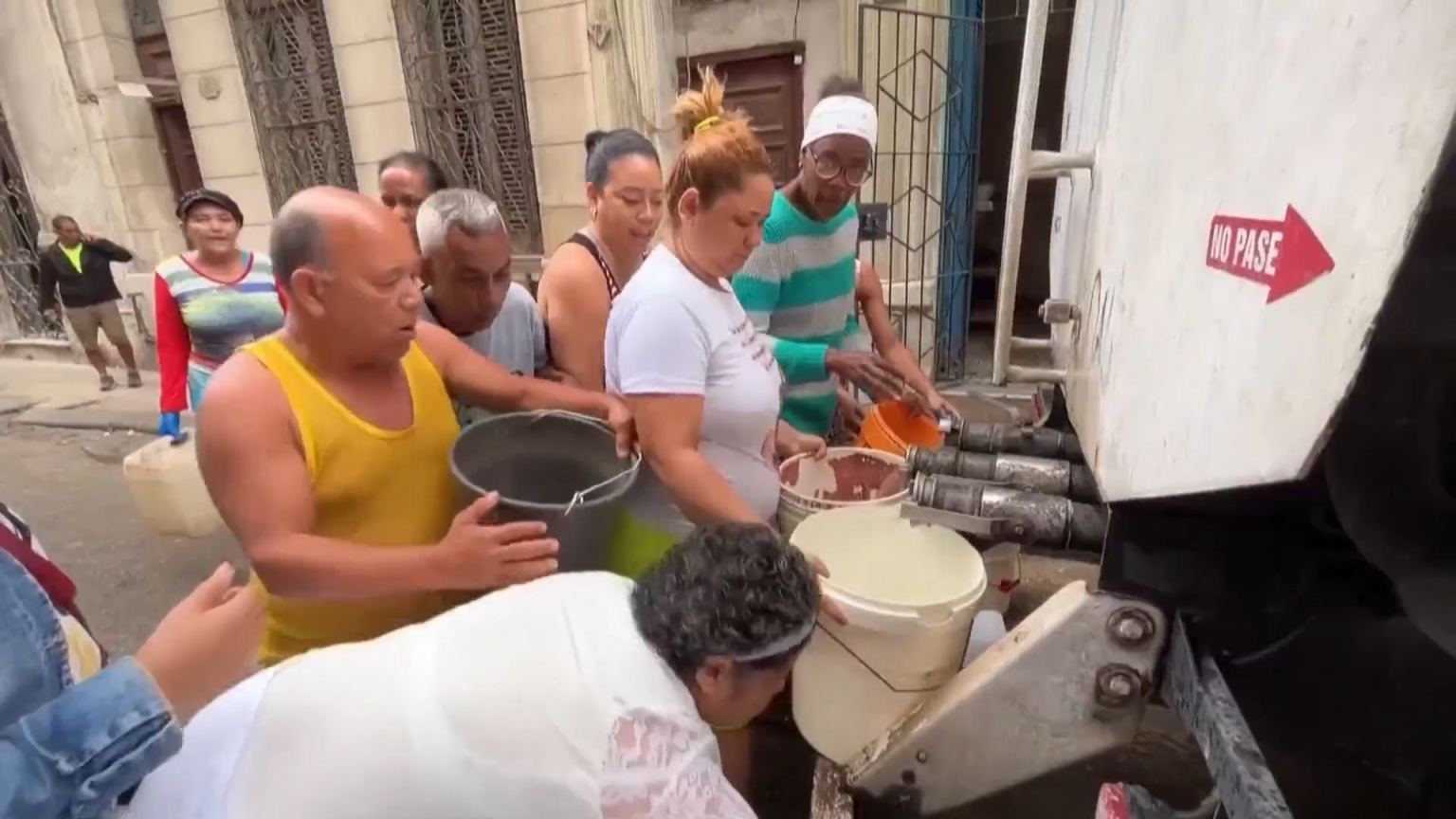 Trump warns US could take action against Cuba – Channel 4 News