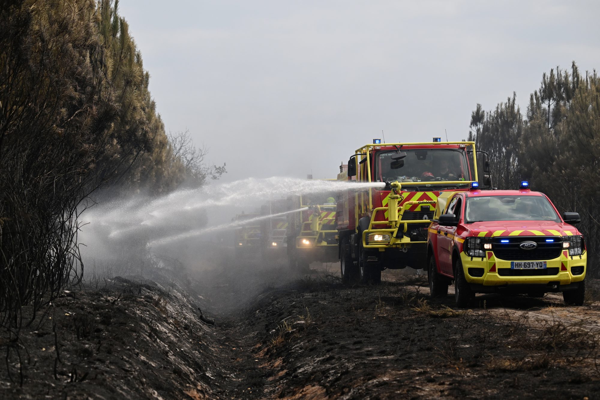 France wildfires: country battles worst crisis since World War Two