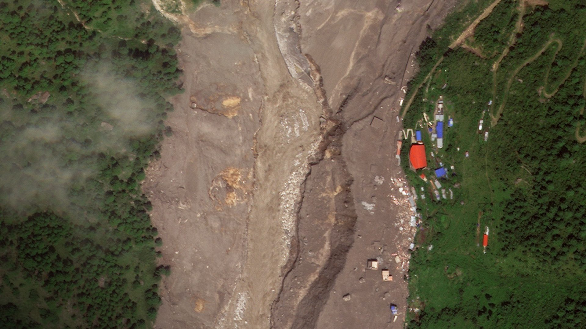 Nepal: More than 380 dead as experts warn second flood ‘imminent’