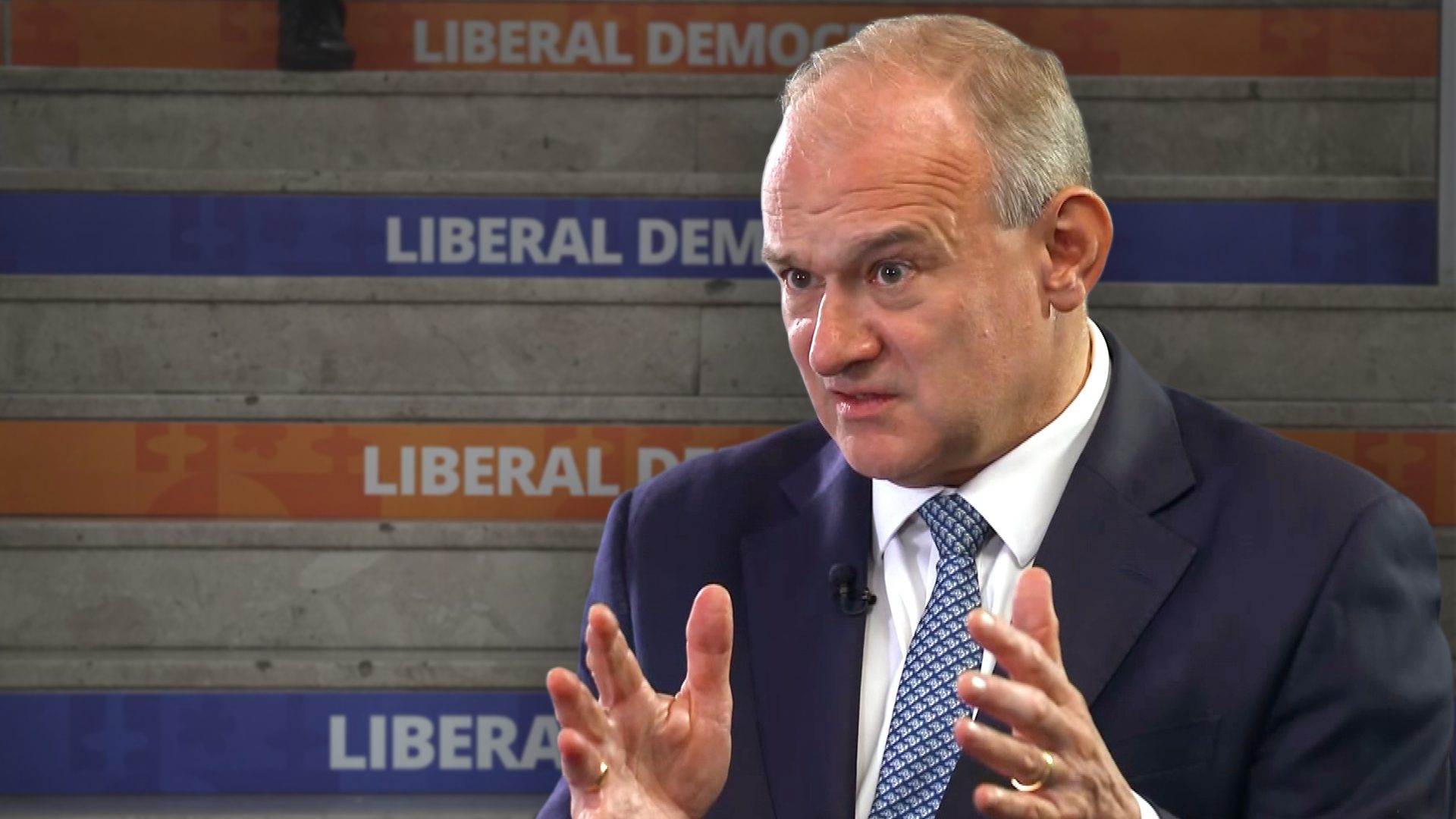 Ed Davey to rally Lib Dems at Brighton conference amid poll disquiet