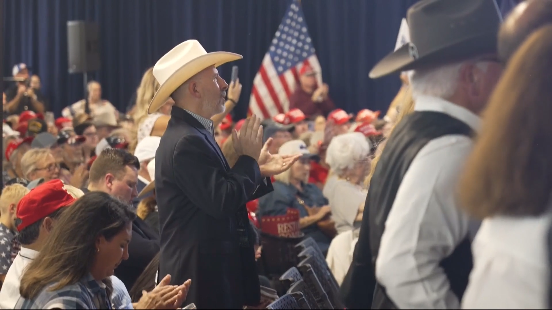 US midterms: Texas Republican and Democrat rallies intensify in crunch Senate battle